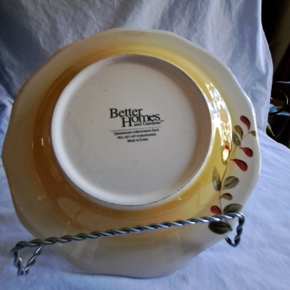 4 Tuscan Retreat Salad/Dessert/Appetizer Plates - Picture 2 of 7